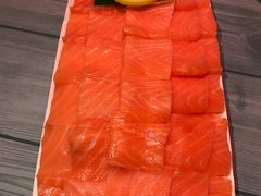 三文鱼刺身中段-酉泽屋刺身三文鱼寿司主题餐厅(望馨商业中心店)