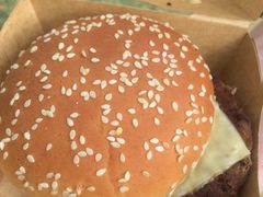 -麦当劳(展览路店)