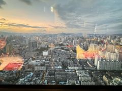 -锦厨国际自助餐厅 · 云端景观 (昆明索菲特大酒店)