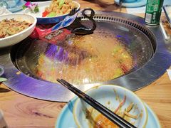-山河屯铁锅炖·非遗东北菜(南山店)