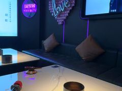 -星聚会KTV(外滩南京路旗舰店)