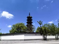 -龙华寺
