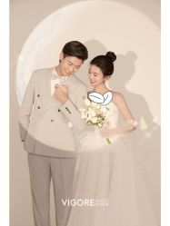 -雪中彩影婚纱摄影·微光艺术中心