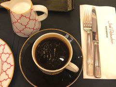 -Salon de The de Joel Robuchon(外滩18号店)