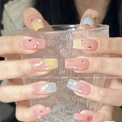 -悦指间美甲美睫美肤