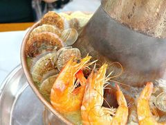 -一口猪海鲜浑锅·东北家常菜