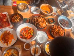 -百年石锅饭(阿里郎美食街店)