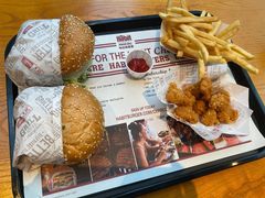 -The Habit Burger Grill 哈比特汉堡(复兴soho店)