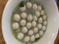 鱼丸汤-小郭私房菜·海肠捞饭店(学士街店)