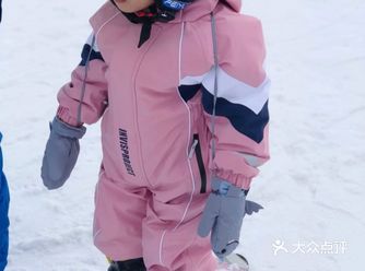 趣味滑雪给你一个不一样的寒假体验