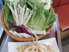 -陈大锅·岳阳鱼馆·地道岳阳菜(美食街店)