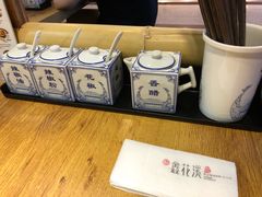 -鑫花溪牛肉米粉(人民广场店)