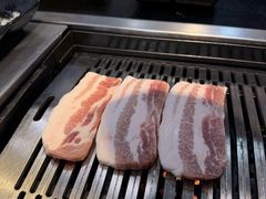 -臻牛烤肉