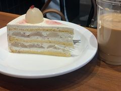 玫瑰荔枝奶油蛋糕-black rainbow coffee