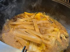 -锅老头海鲜铁锅炖