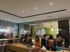 -喜茶(杭州滨江宝龙店)