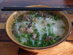 -正宗李家土鸡米线店