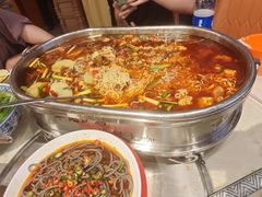 -牟记江湖重庆地标特色菜鱼蛋海鲜无刺鲫鱼(巴南区黑金冠十多年好店)