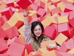 -极限PLAY运动娱乐新世界·团建派对潮玩休闲馆·室内蹦极高空游乐园