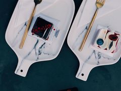 -UNI UNI(环亚凯瑟琳店)