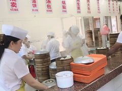 自助取餐区-草庐酒家