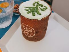 饼干杯奶盖茶-茶是一枝花泡茶店