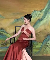 -乐派诗婚纱摄影