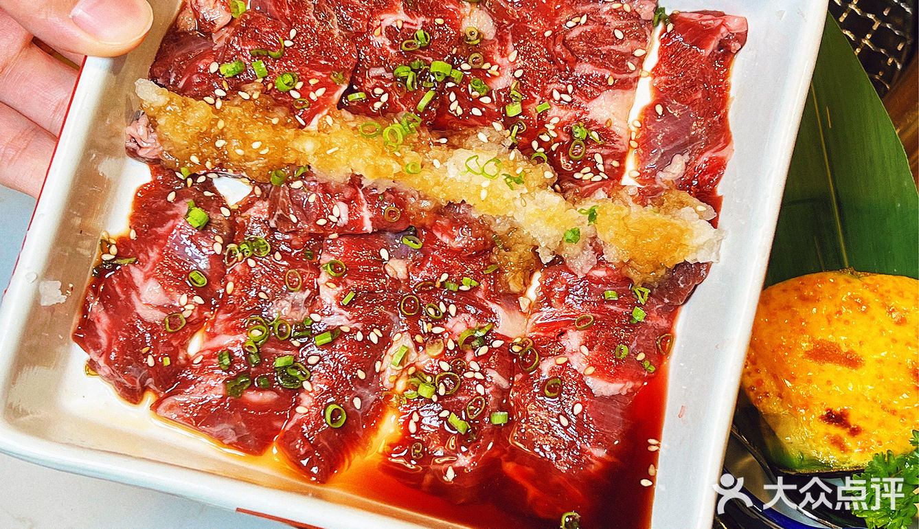 这家性价比超高的烧肉，值得排队来打卡就餐！