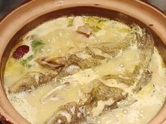 -龙巢盱眙龙虾·牛蛙·烧烤宵夜(八卦岭店)