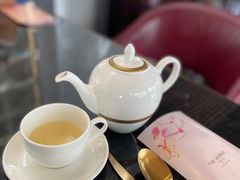 -Garden Lounge(尼依格罗香港美利酒店)