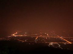 -鬼笑石后山停车场