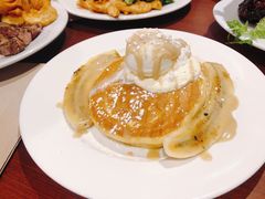 -Pancakes on the rocks(Darling Harbour)