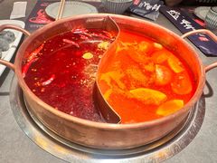 番茄牛尾锅-牛村来人潮汕牛肉火锅(西单店)