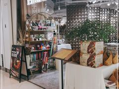 -HuaTa 花榻·花忆西葡餐厅(虹桥南丰城店)