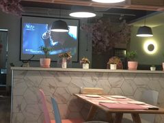 -樱花里音乐餐吧·牛扒椰子鸡(东圃店)