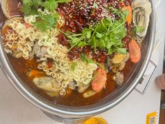 -老东镇啤酒屋海鲜加工·蒸汽海鲜·海鲜烧烤(台东店)