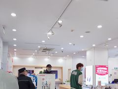 -工会驿站-中国移动上海公司云莲营业厅户外职工爱心接力站
