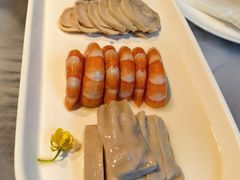 -HOMES上海本帮菜(襄阳公园店)