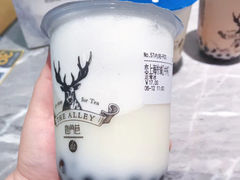-THE ALLEY 鹿角巷(华润万象城店)