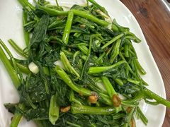 -亚忠小吃店(曾厝垵店)