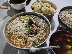 -正宗杨记普洱酸醋米线(总店)