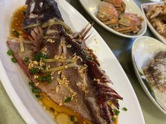 -三亚火车头万人海鲜广场