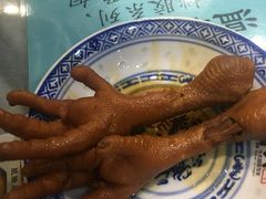 卤水鸡脚-黄氏许牛奶甜品店(展后街店)