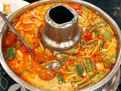 -J Daeng Seafood