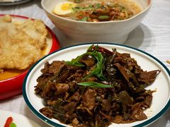 干辣椒炒牛肉-英兰朝族饭店(河南桥头店)