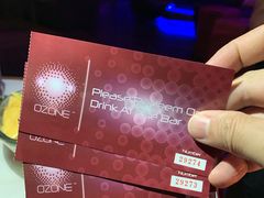 -OZONE 顶楼酒吧(香港丽思卡尔顿酒店)