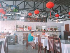-Lanterns Vietnamese Restaurant