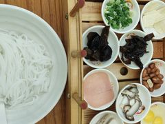 -双桥园·云南过桥米线(古城南门店)