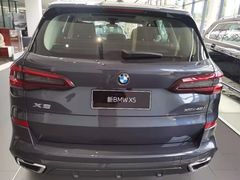 -上海宝信宝马4S店