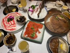 -泓炙颐凤鲜海鲜火锅料理(桐乡店)